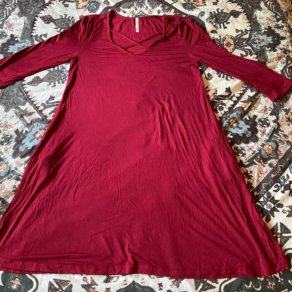 Maroon dress with pockets